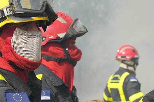 French ground firefighting teams 