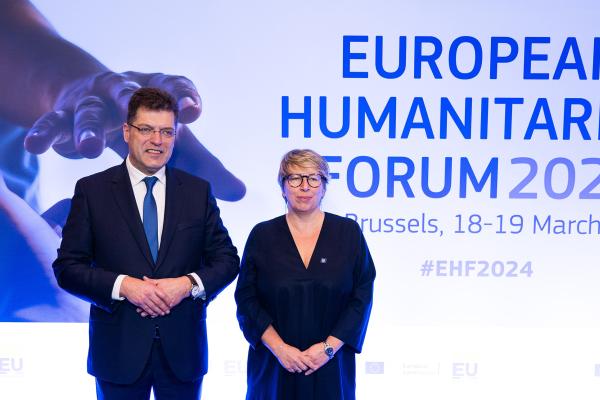 Commissioner for Crisis Management, Janez Lenarčič and Belgian Minister of Development Cooperation and of Major Cities, Caroline Gennez in front of the EHF visual.